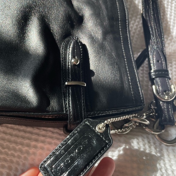 Large Coach Black Leather Tote with Silver Details - Picture 3 of 6